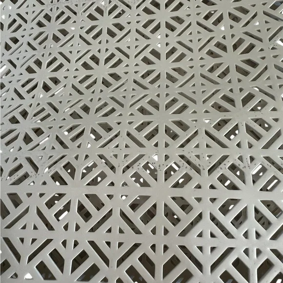 TORY BURCH White Off-White Laser Cut Designer Tote Shopper Pool Bag NWOT - Picture 9 of 13